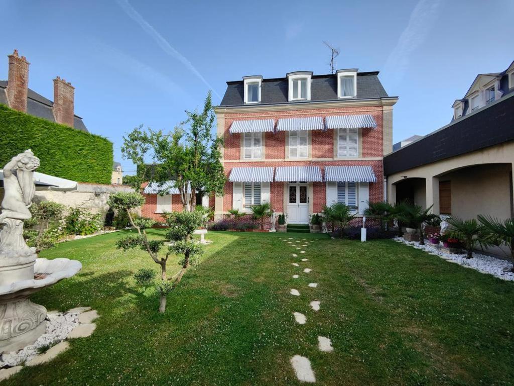 Appartement En Residence Gisors Exterior photo